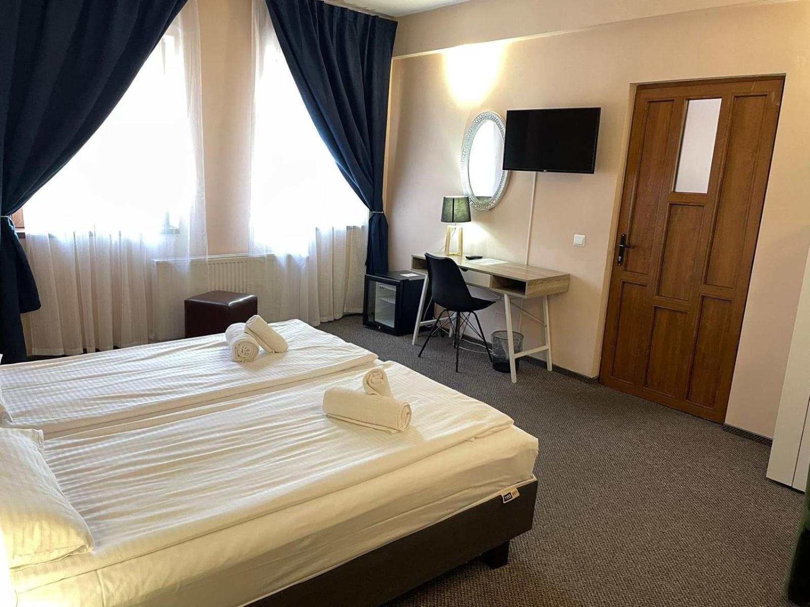 Long Street Hotel 3*